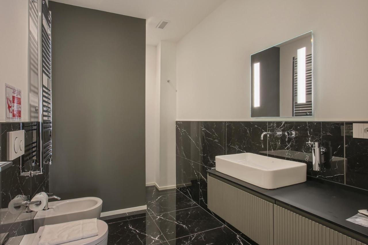 Milan Chic Luxury Apartments-Hosted By Sweetstay Kültér fotó